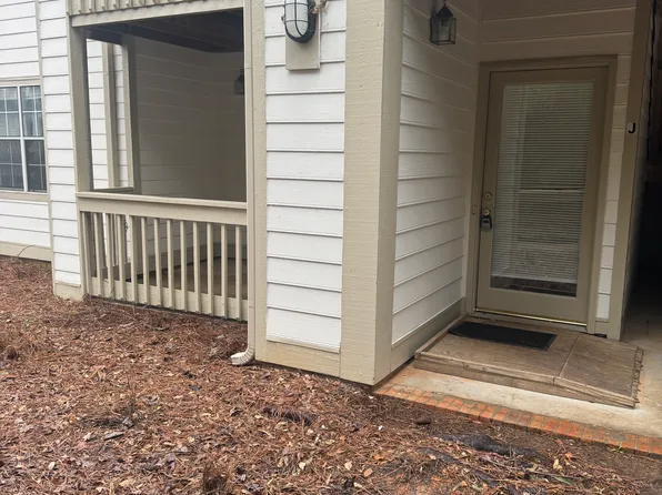 1052 Churchill Downs Ct, Charlotte, NC