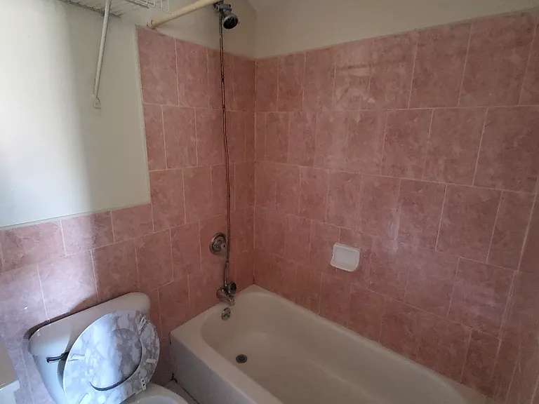 1020 E 58th St #1 — Photo 6