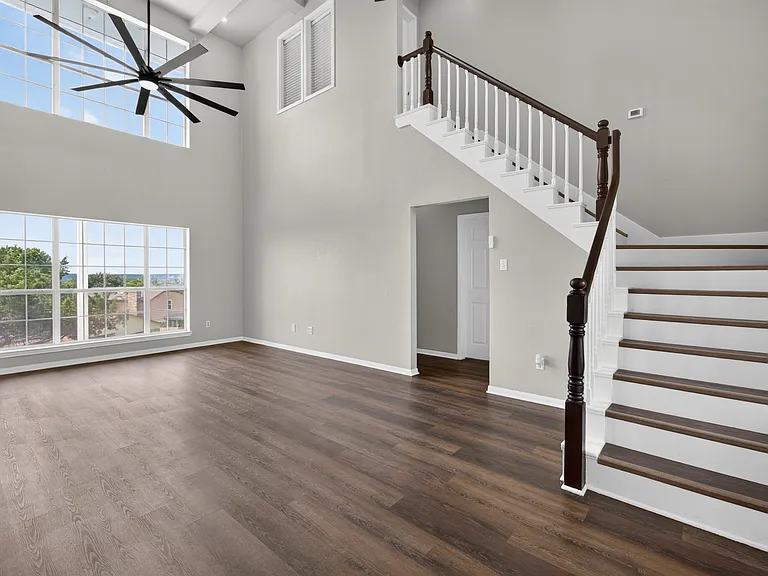 1810 Mesa Oaks Cir — Photo 15