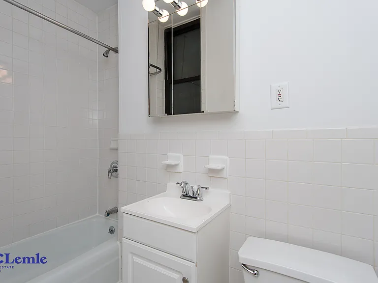 206 E 25th St #3FE — Photo 8
