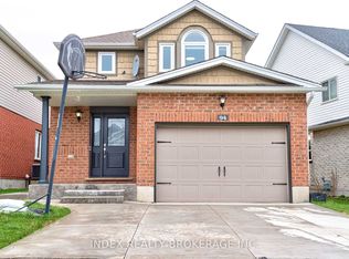 94 Blue Lace Cres, Kitchener, ON N2E 3X1