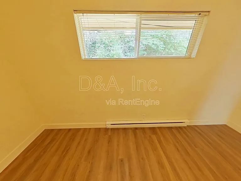 2520 NW Tyler Ave — Photo 6