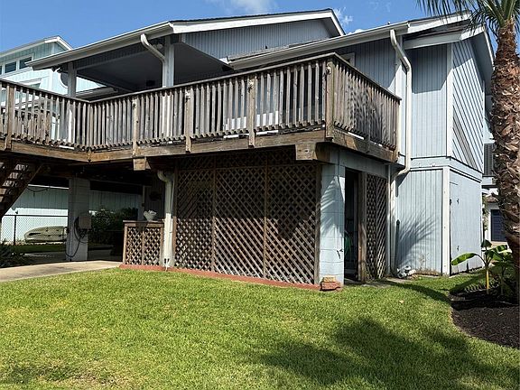 5th image of 1075 Redfish St