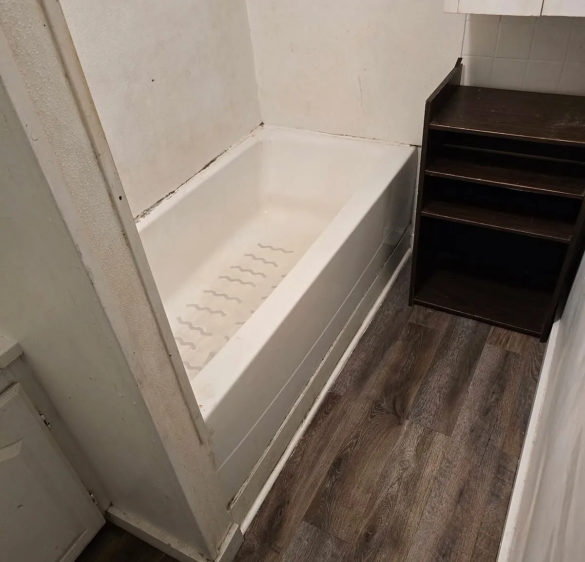 Charming 1 Bed/1 Bath Apartment in Peoria — Photo 4