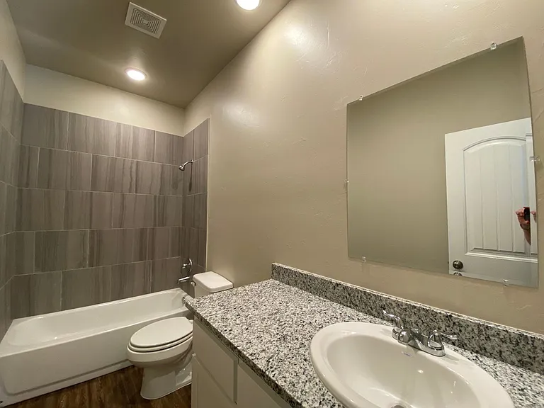 5220 Oakwood Villas Ct — Photo 19