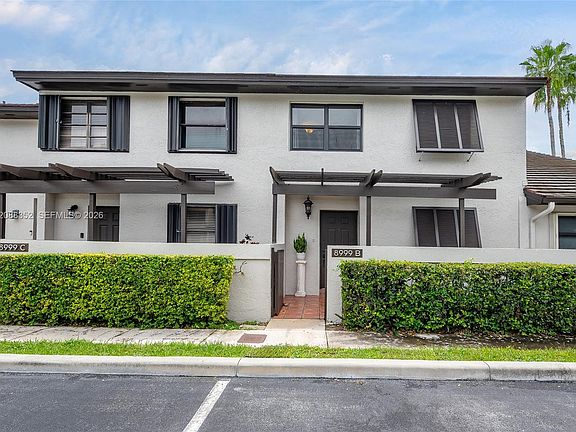 5th image of 8999 SW 133rd Ct APT B