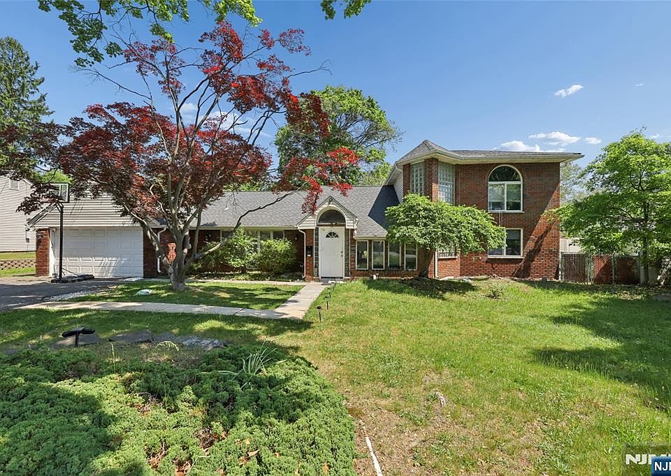 1st image of 191 Haase Ave