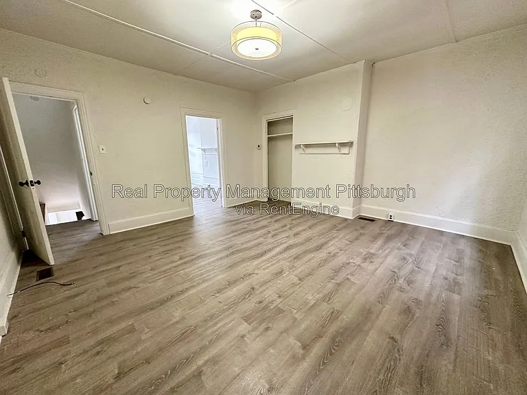 30 Ganster St — Photo 8