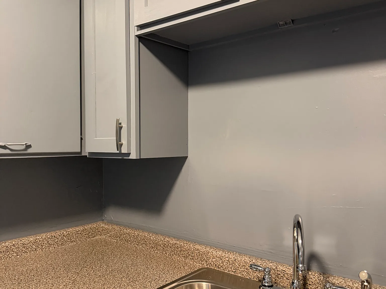 2 bed, 1000 sqft, $999 — Photo 3