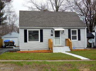 214 Parker Ave, Kalamazoo, MI 49001
