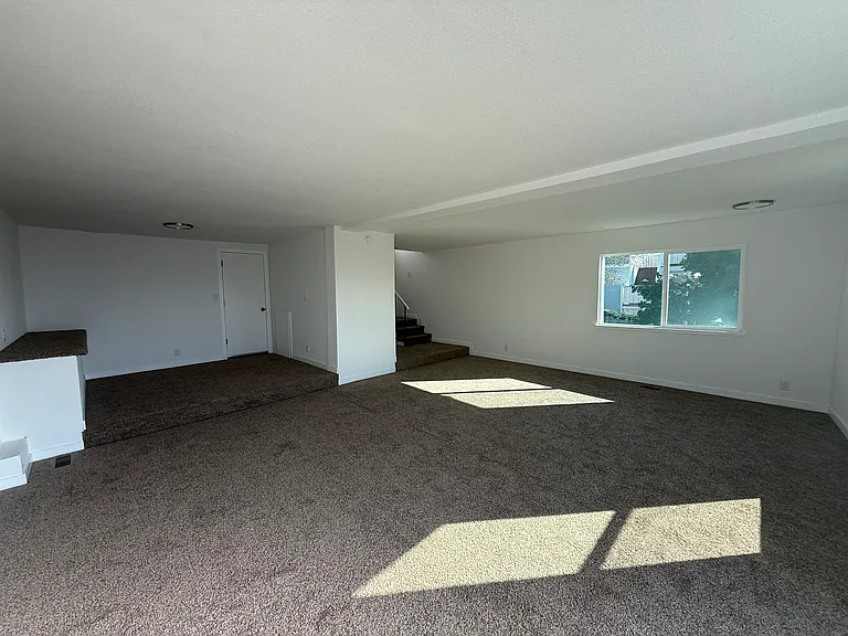 79 Carolina Dr — Photo 9