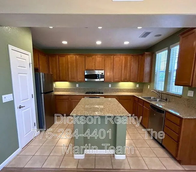 6923 Sacred Cir — Photo 3