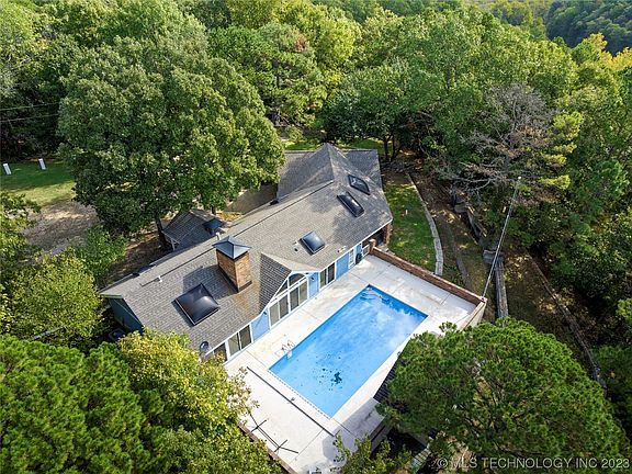 2nd image of 650 Highland Dr
