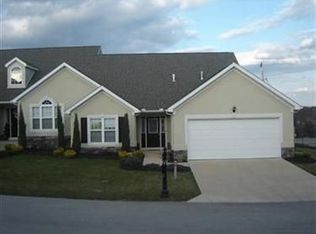 6802 Twin Oaks Ct #6802, Canfield, OH 44406