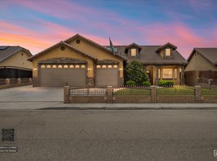 404 Grace Ct, Shafter, CA 93263
