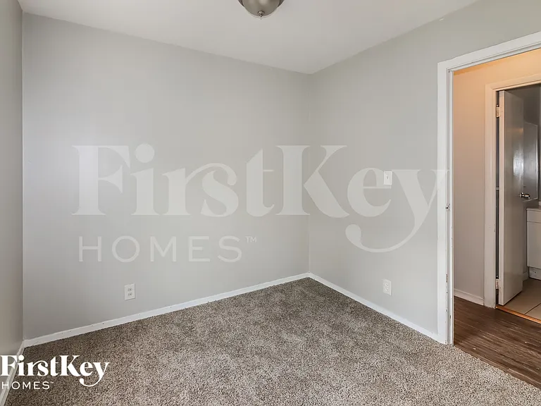 9312 Stark Ave — Photo 11
