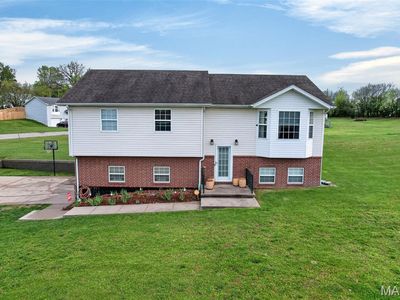 1420 W Madison Ave, Lebanon, MO, 65536