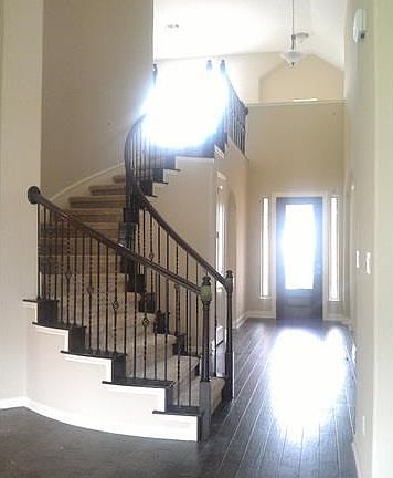 Entry/Staircase