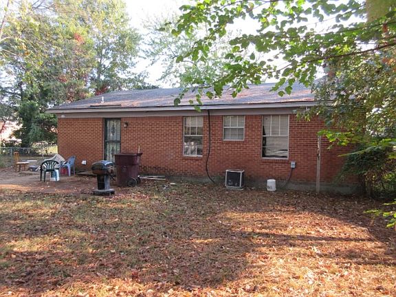 5th image of 265 Greenfield Dr