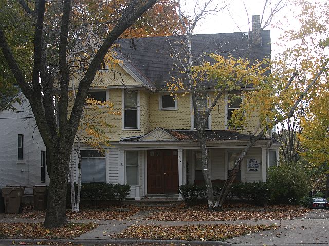 715 E Gorham St Exterior