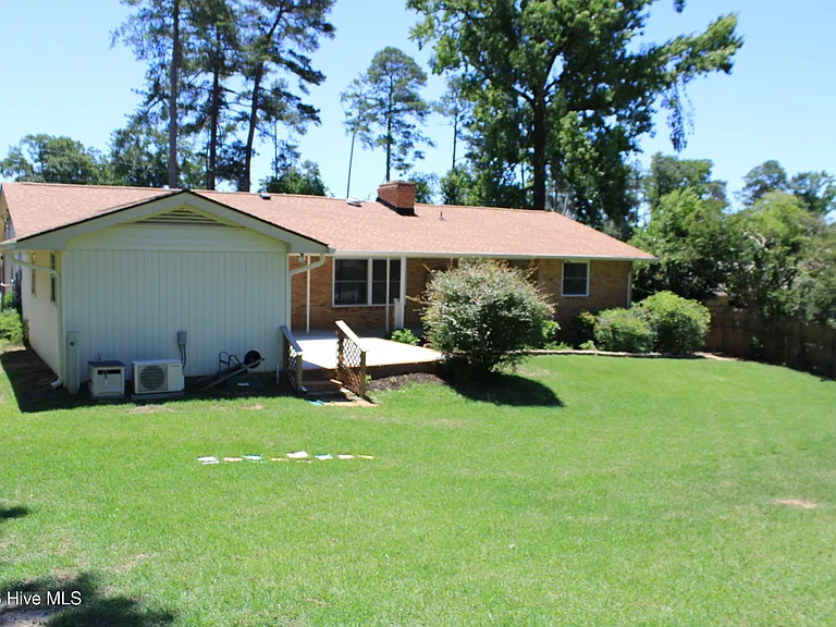 916 Stanton Dr — Photo 45