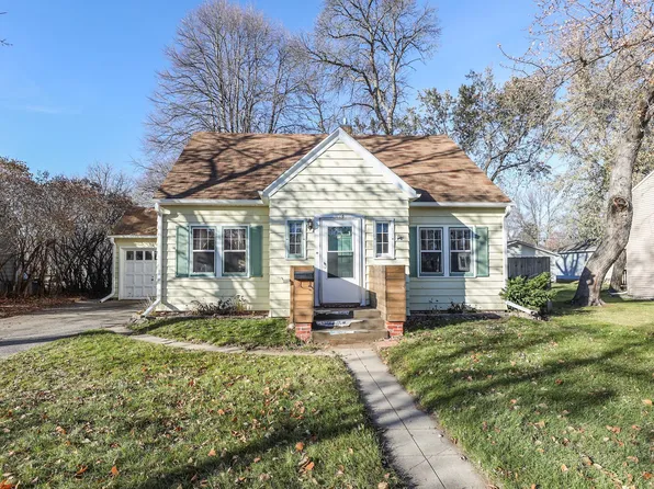 1114 Cedar St, Alexandria, MN 56308