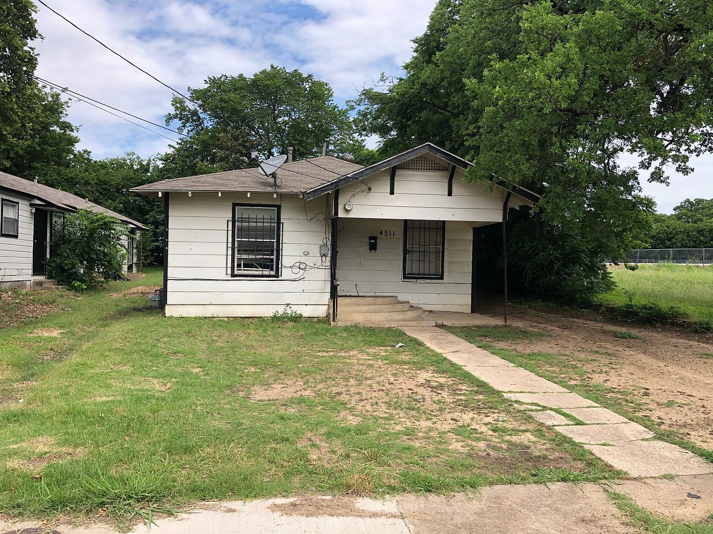 4511 Hamilton Ave, Dallas, TX 75210 | Zillow