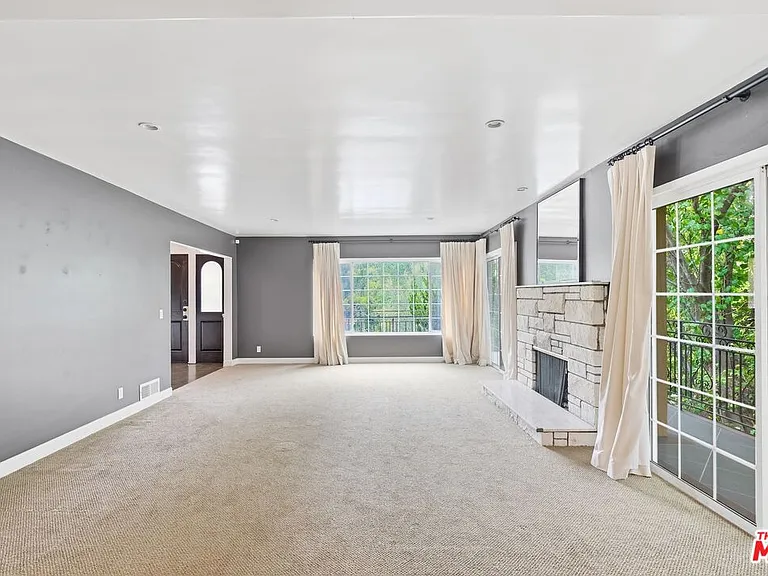 503 N Greencraig Rd — Photo 6