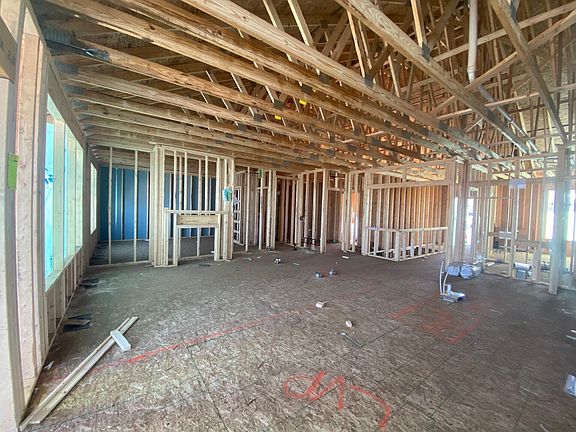 5th image of 14181 Phoenix Pl