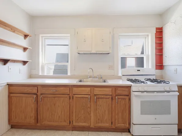19 Irma Ave #3, Watertown, MA 02472
