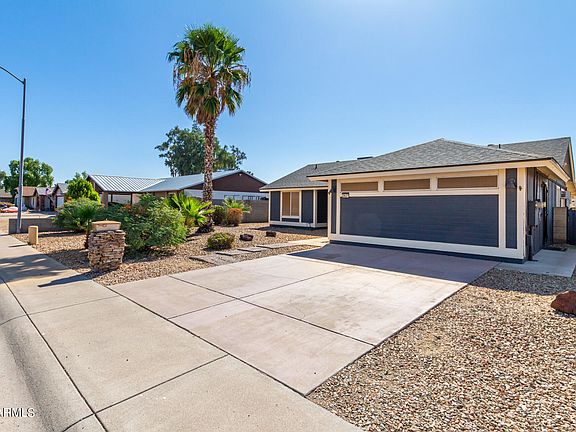 5th image of 2927 W MEADOW Drive