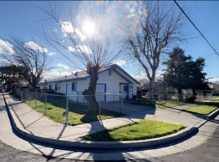 1098 E 23rd St, Merced, CA 95340