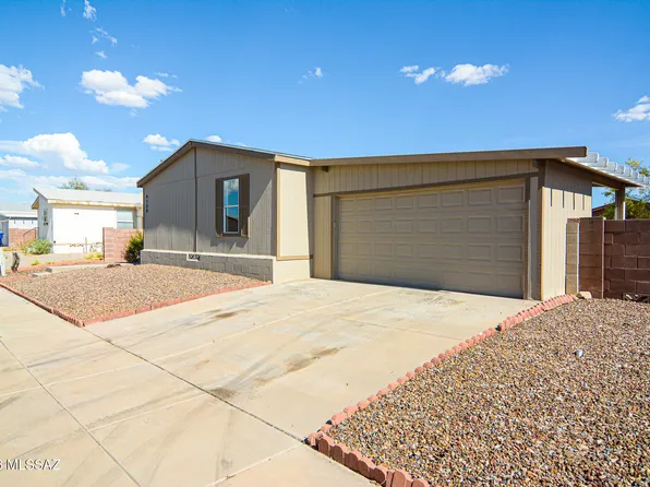 6120 E Thunder River Dr, Tucson, AZ 85756