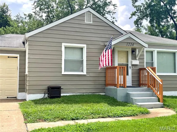 1224 Kilgore Dr, Saint Louis, MO 63137