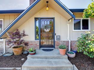 8401 Doris Ct, Gilroy, CA 95020