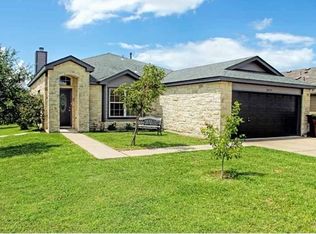 2433 Blue Sky Ln, Lockhart, TX 78644