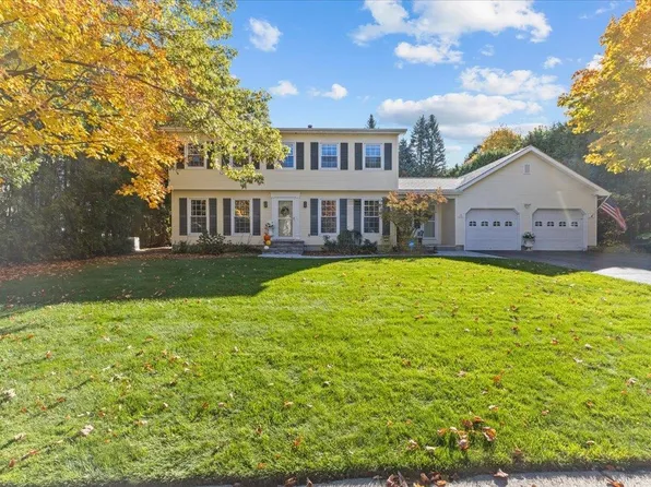 19 Aspen Drive, Essex Junction, VT 05452