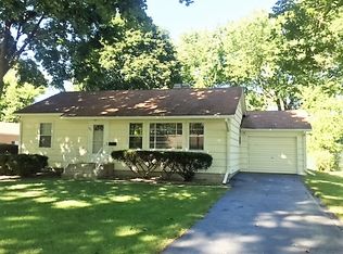 227 S Westlawn Ave, Aurora, IL 60506