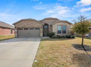 2512 Foules Dr, Red Oak, TX 75154