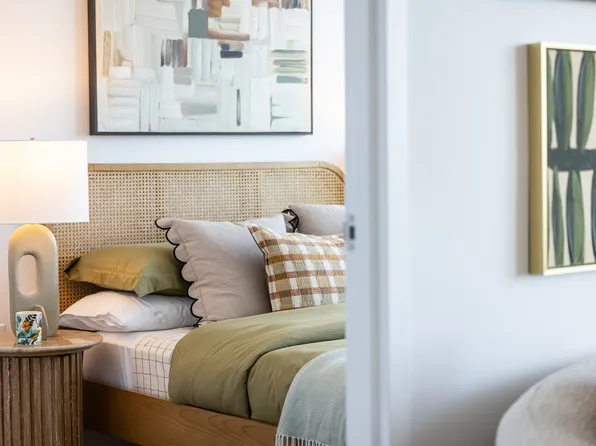 240 Willoughby Street image 11 of 30