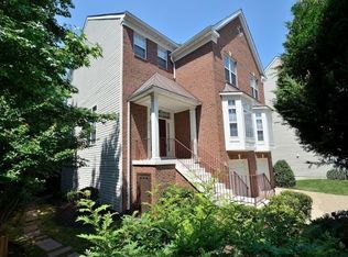 9105 Briarwood Farms Ct, Fairfax, VA 22031