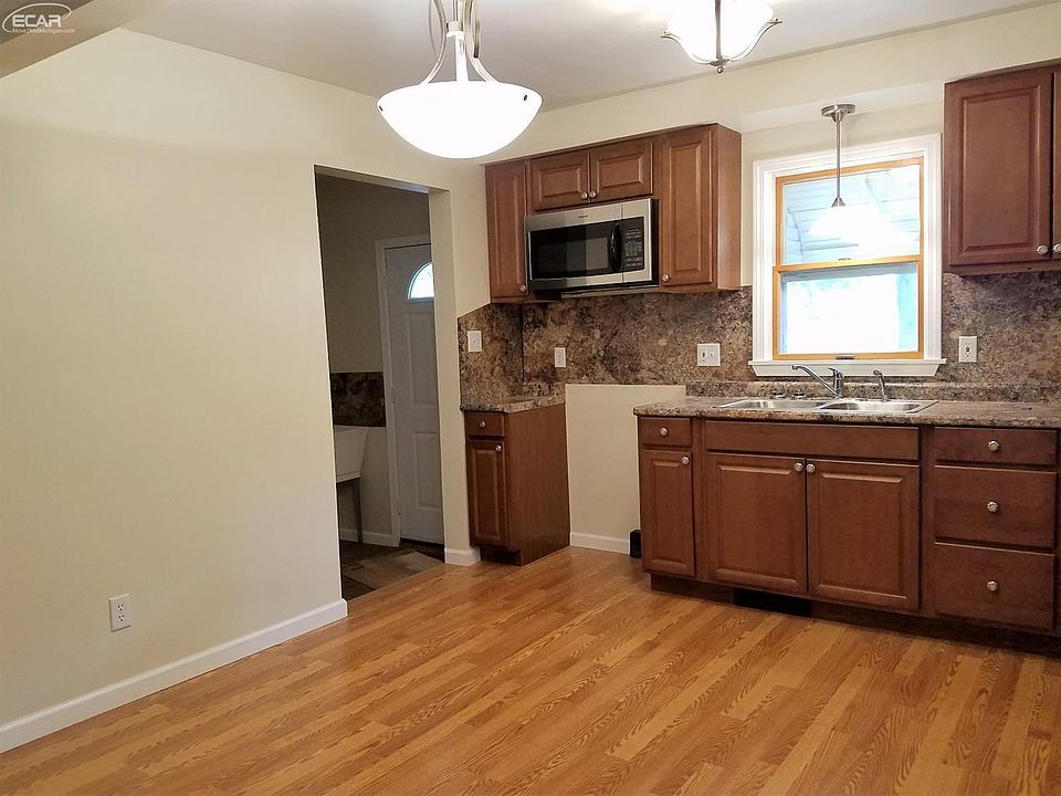 7224 N Clio Rd, Mount Morris, MI 48458 Zillow