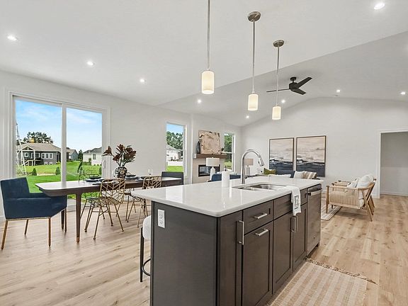 4th image of 11377 Albany Ridge Dr