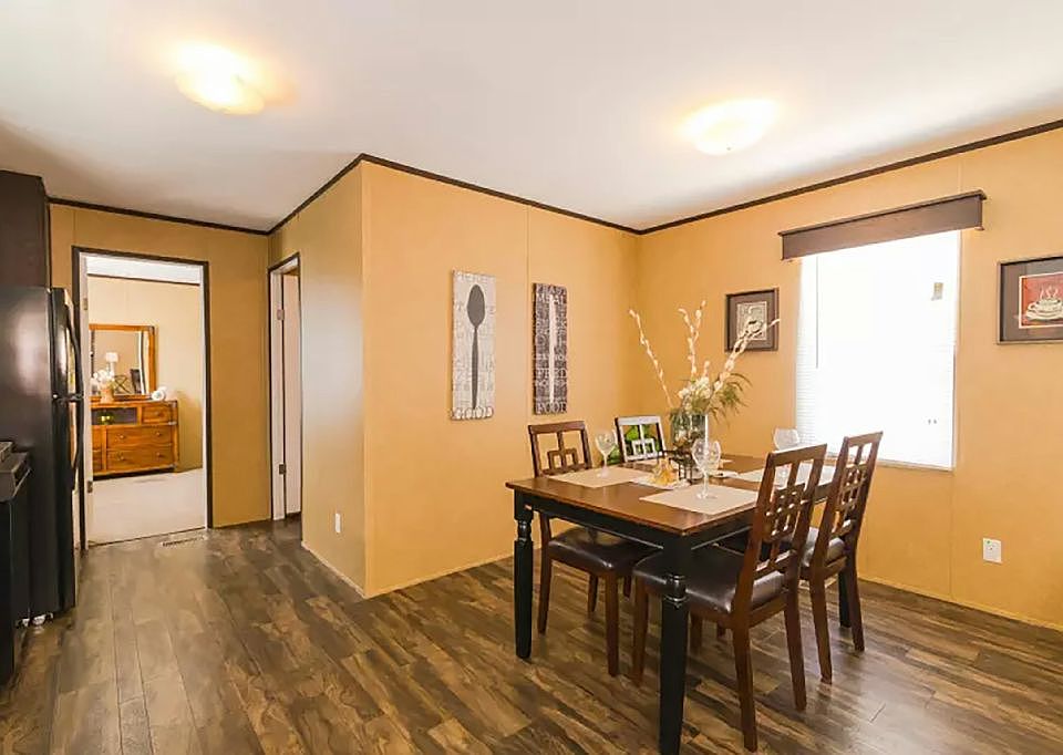1st image of 1704 Mlk Jr Blvd #74