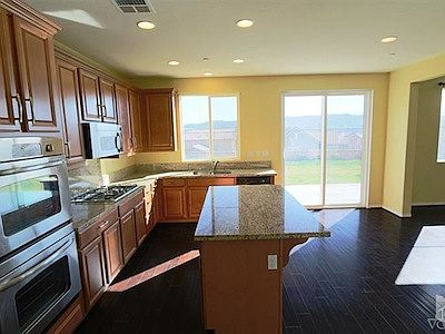 5th image of 22632 Dragonfly Ct