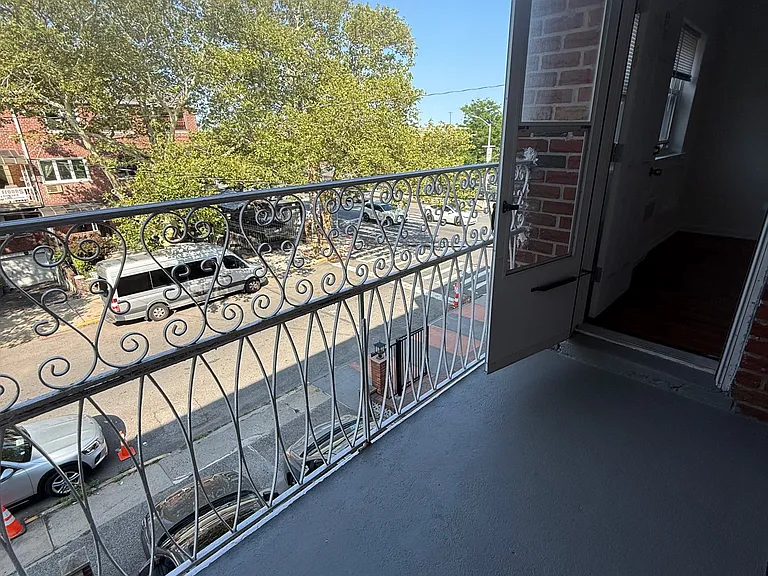 2078 E 56th St #3 — Photo 10