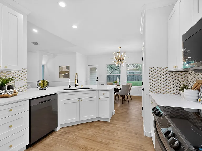 14902 Longbranch Dr — Photo 7