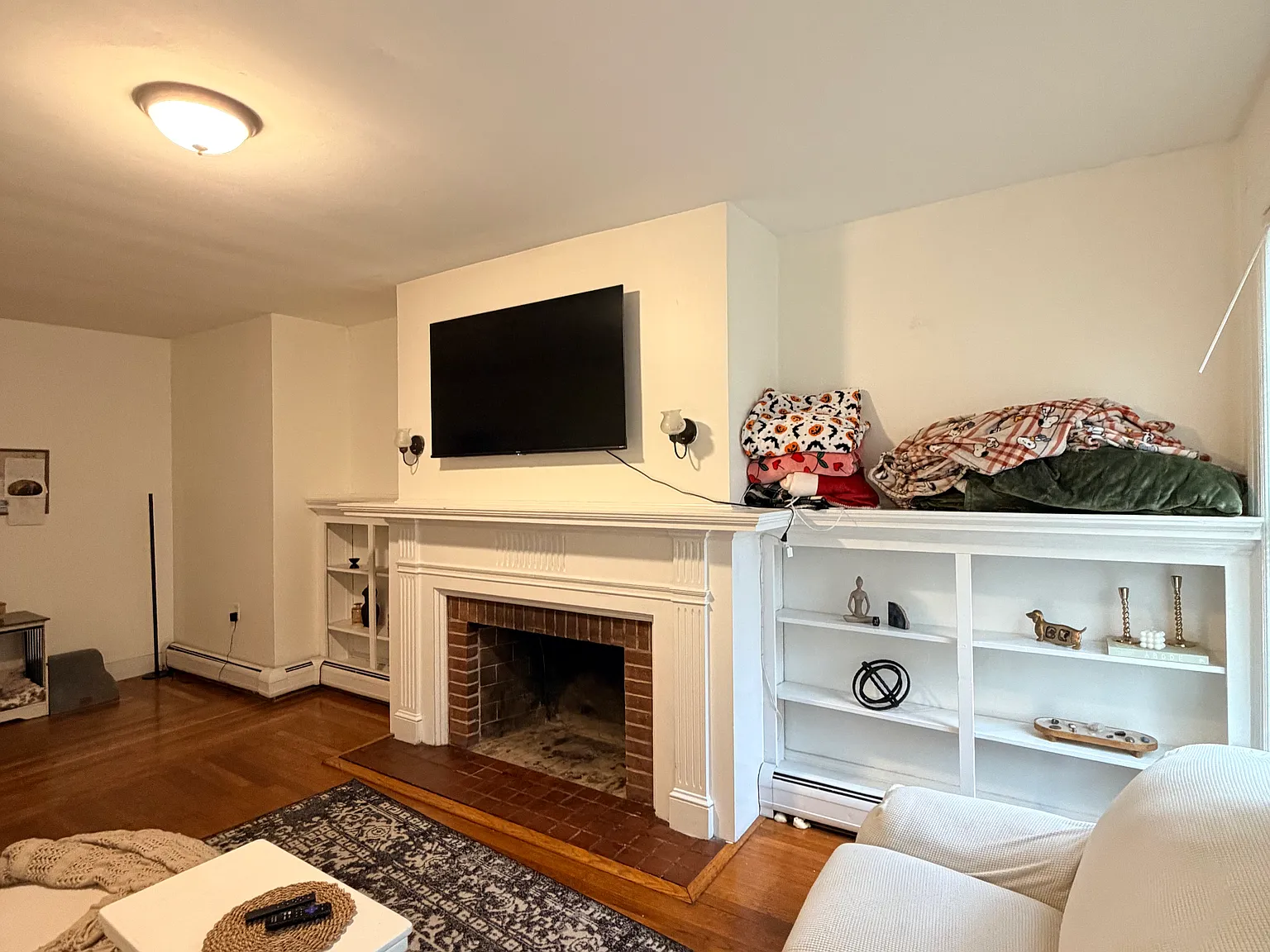 2 bed, $2,595 — Photo 2