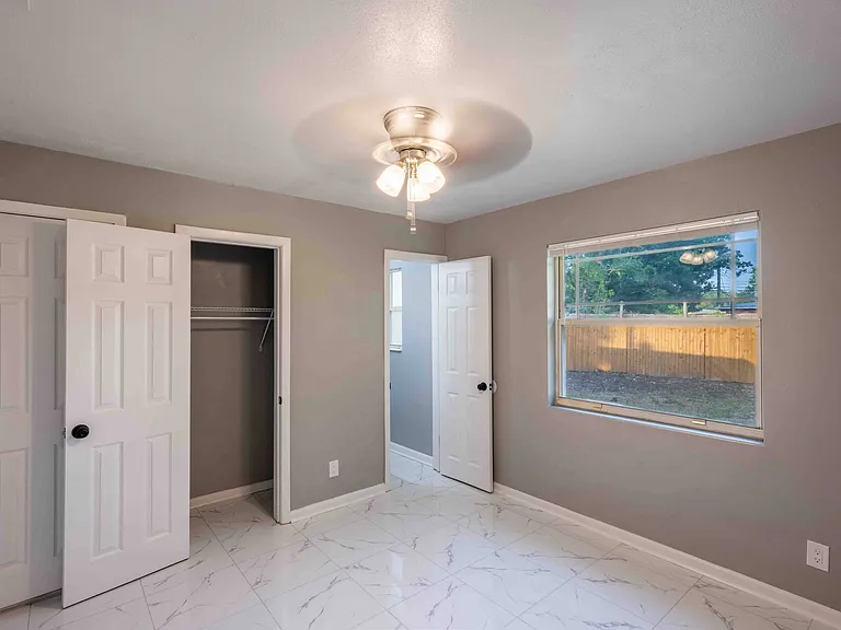 2013 Ronald Ln — Photo 29