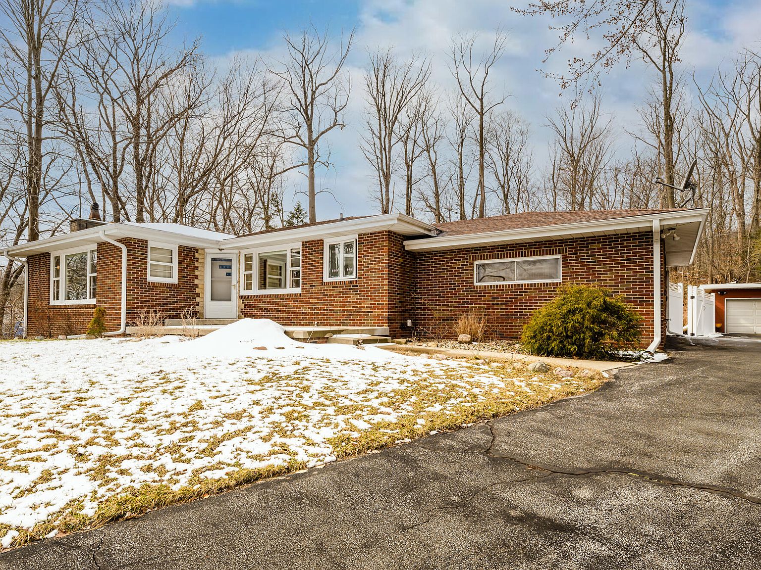 9650 Dunewood Dr, Bridgman, MI 49106 Zillow